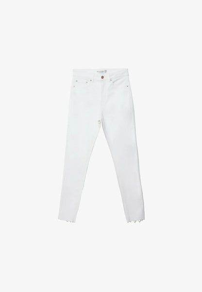 Jean Slim Femme Bleu Denim – Coupe Ajustée & Élégance Quotidienne