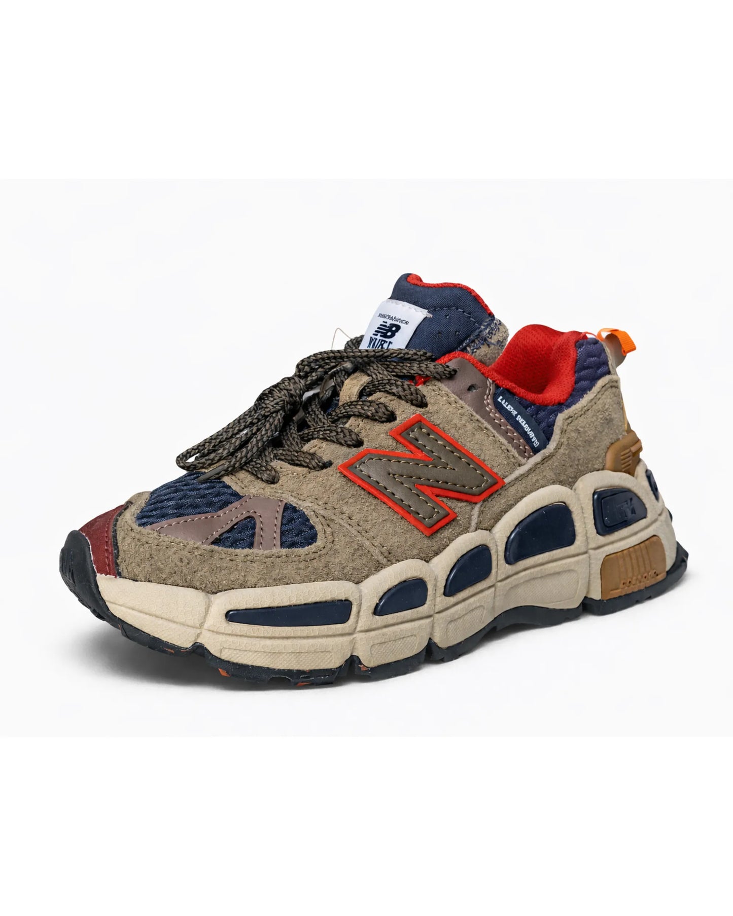 New Balance – Sneaker Trail Premium au Design Audacieux